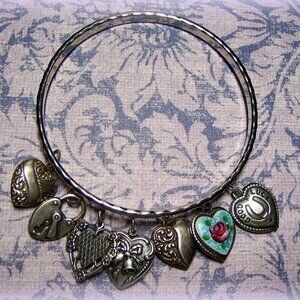 Vintage Style Silver Tone Puffy Heart Bracelet